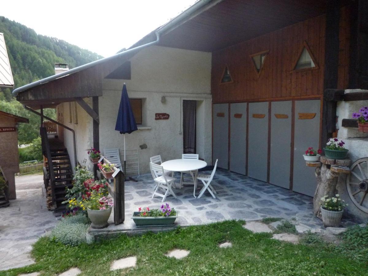Le Chal Heureux Bel Appartement Dans Vieille Ferme De Montagne Renovee 莱索尔 外观 照片