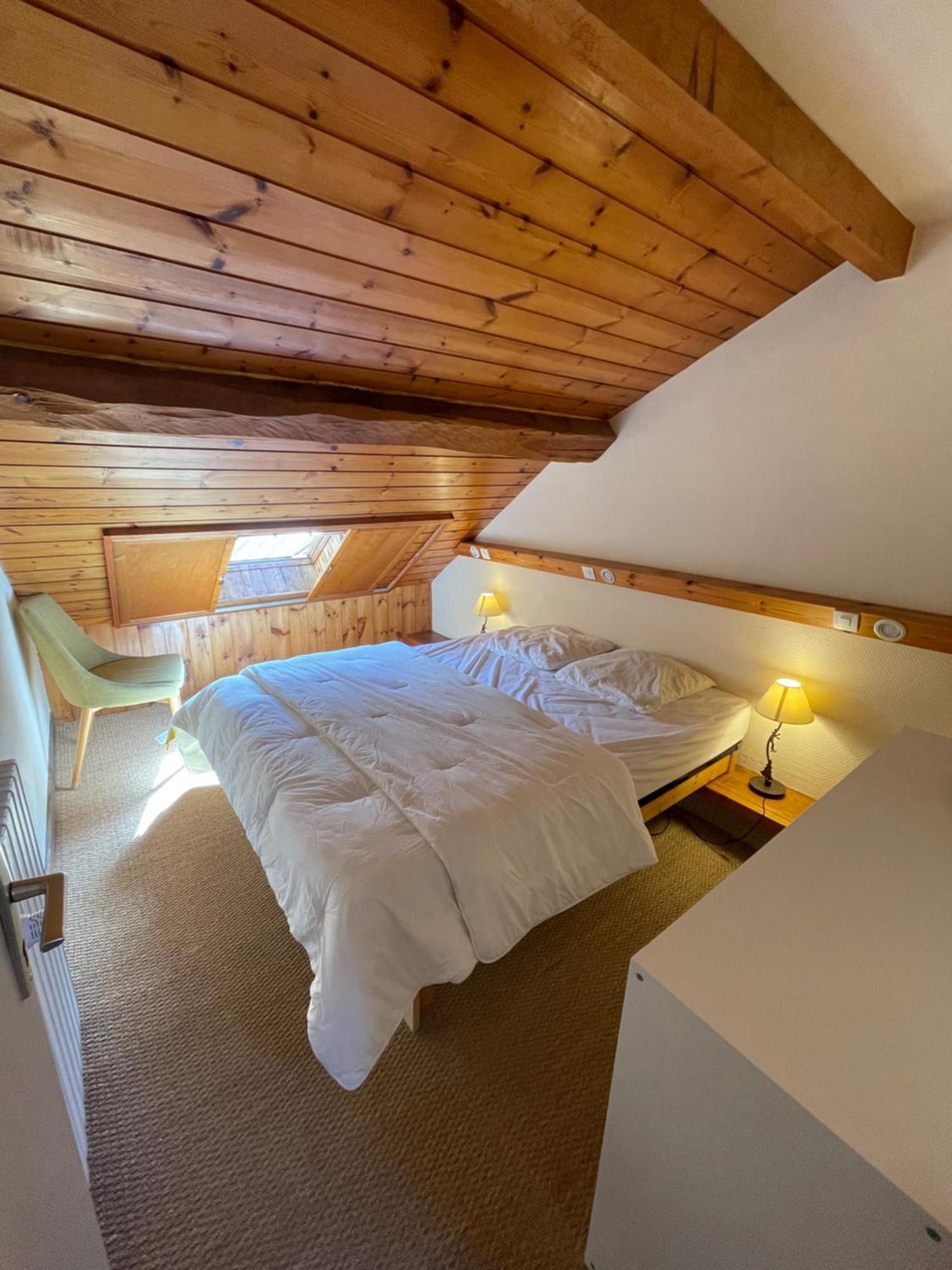 Le Chal Heureux Bel Appartement Dans Vieille Ferme De Montagne Renovee 莱索尔 外观 照片
